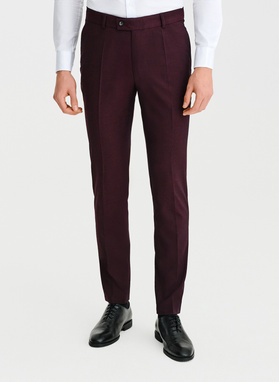 Bordowy garnitur męski