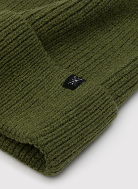 Zielona czapka męska