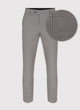 Garnitur męski w kratę w brązowych tonach