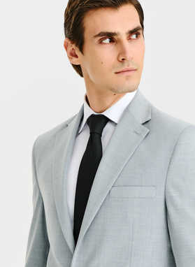 Szary garnitur męski