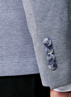 Dzianinowa marynarka w kolorze niebieskim