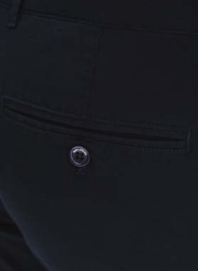 Granatowe szorty męskie