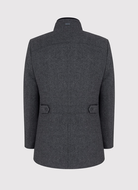 Szary płaszcz męski zapinany na guziki