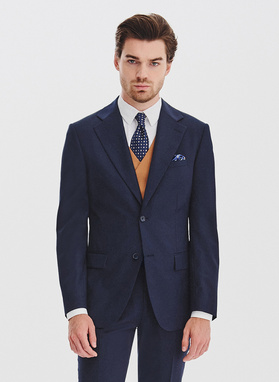 Garnitur męski w subtelną kratę