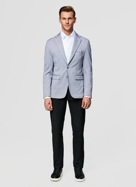 Dzianinowa marynarka w kolorze niebieskim