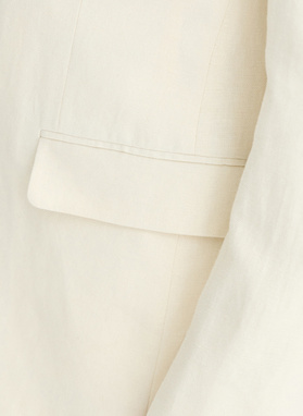 Beżowy garnitur męski z lnem