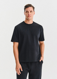 Czarny t-shirt oversize