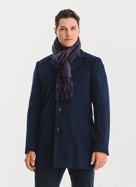 Brązowy szalik w kratę