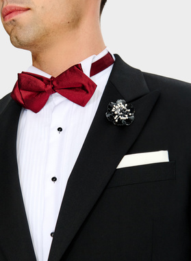 Czarna broszka do marynarki męskiej