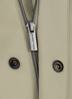 Beżowy klasyczny płaszcz męski