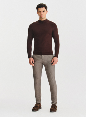 Brązowy półgolf męski