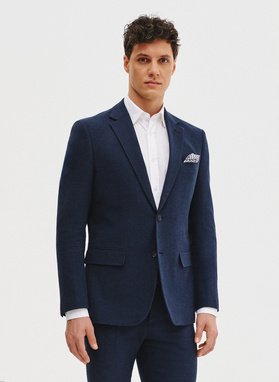 Granatowy garnitur męski z lnem