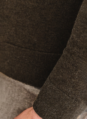 Brązowy sweter męski o-neck