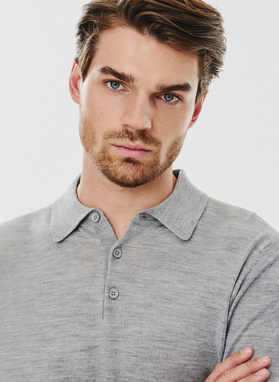 Męski szary sweter z kołnierzykiem polo