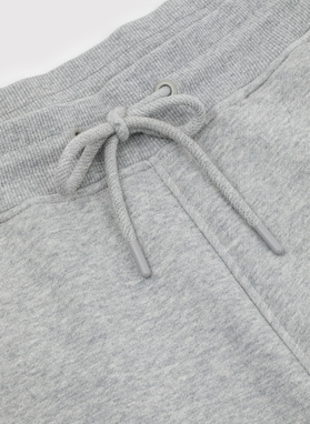 Szary dres męski z bluzą z kapturem