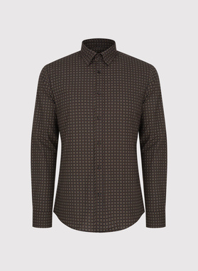 Brązowa koszula we wzór