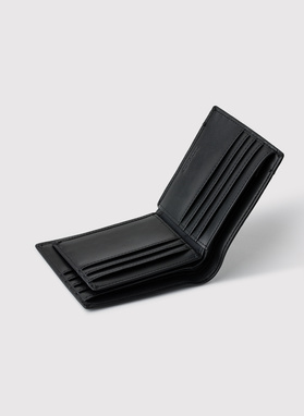 Pleciony portfel męski w kolorze czarnym