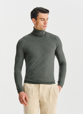 Golf męski w zielonym kolorze