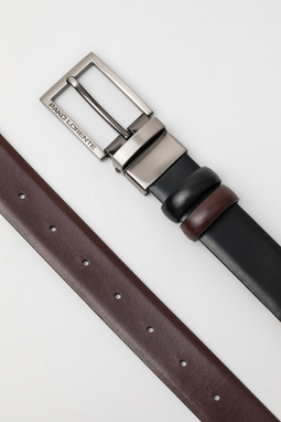 Dwustronny skórzany pasek z błyszczącą klamrą