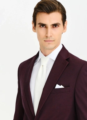 Ślubny bordowy garnitur męski