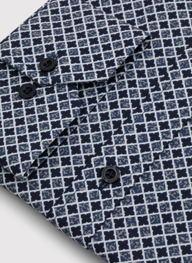 Granatowa koszula we wzór geometryczny