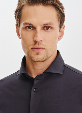 Grafitowa koszula z dzianiny