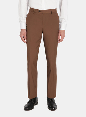 Gładki brązowy garnitur męski