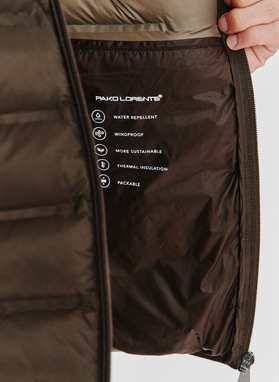 Krótka pikowana kurtka w kolorze brązowym