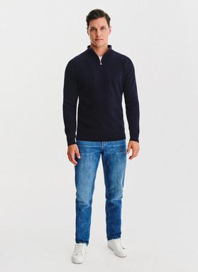 Granatowy sweter z rozpinaną stójką