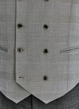 Dwurzędowa szara kamizelka w kratę