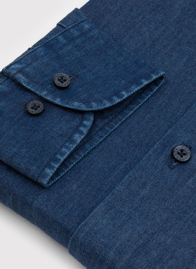 Granatowa koszula jeansowa