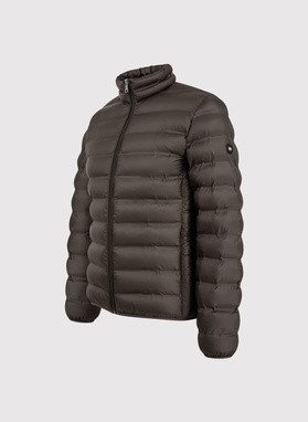 Brązowa kurtka pikowana