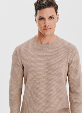 Sweter męski w kolorze beżowym