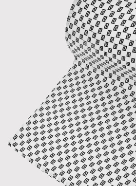 Biała poszetka z jedwabiu