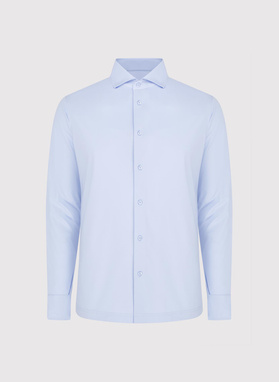 Jasnoniebieska koszula z dzianiny