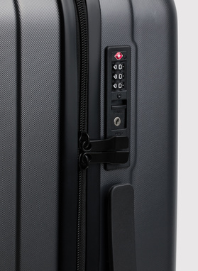 Średnia ciemnoszara walizka ze żłobieniami