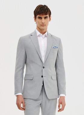 Szary garnitur męski