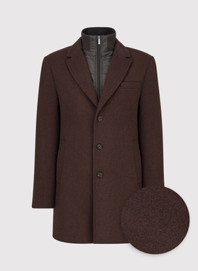 Brązowy płaszcz męski z odpinanym kołnierzem