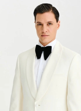 Ślubna marynarka smokingowa