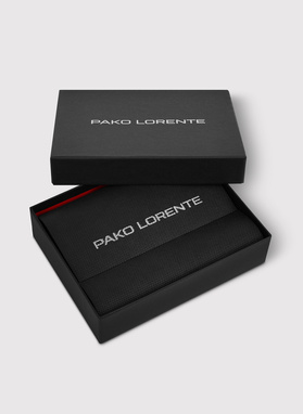 Brązowy portfel skórzany zapinany na zatrzask