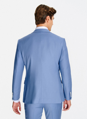 Niebieski wełniany garnitur męski