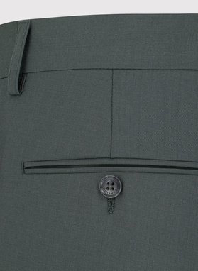 Zielony wełniany garnitur męski