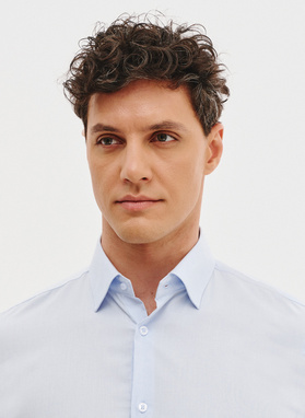 Błękitna koszula bawełniana