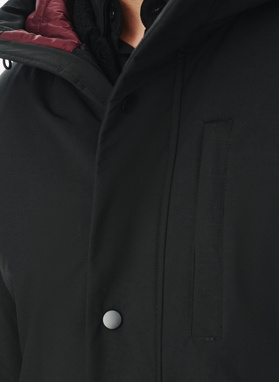 Kurtka męska z kapturem w kolorze czarnym