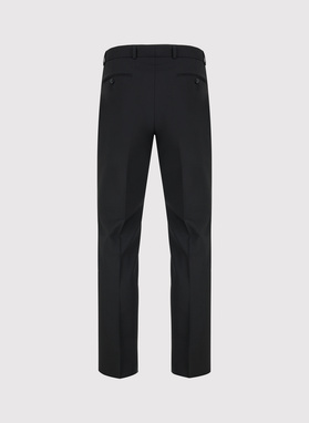 Czarny smoking męski z szalowym kołnierzem