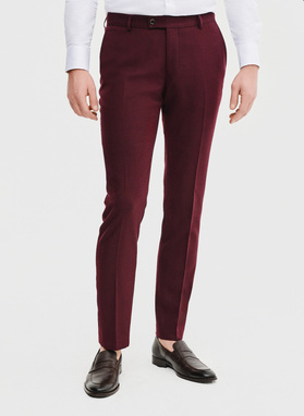 Gładki bordowy garnitur męski