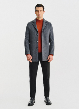 Szary płaszcz z wełną