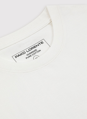 Biały t-shirt oversize