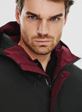 Czarna kurtka męska z kapturem