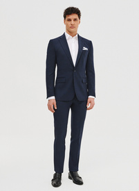 Ślubny granatowy garnitur męski